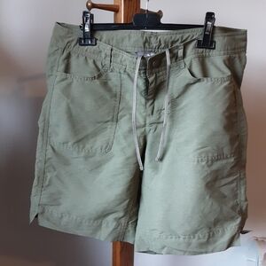 Ladies North Face hiking short